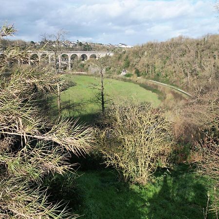 Lanvallay O Bois Dormant- Studio Vue Rance River Et Viaduc De Dinan מראה חיצוני תמונה